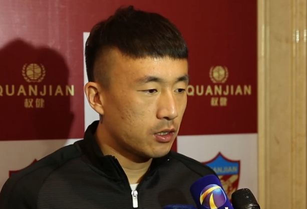 打来电话的，便是叶长敏的贴身保镖。